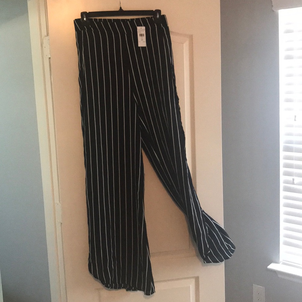 3X FashionNova Curve - Jocelyn Side Slit Pants